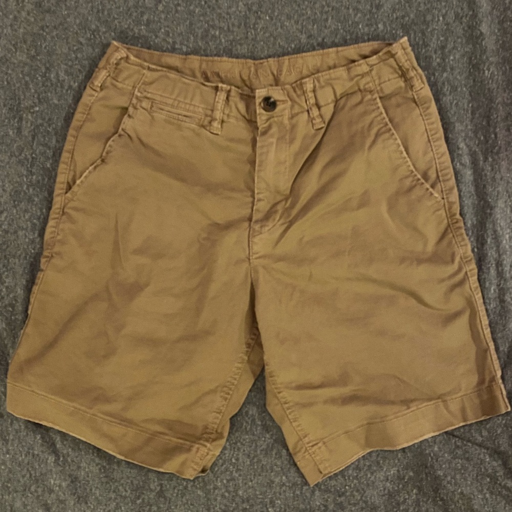 American Eagle shorts, men’s size 31